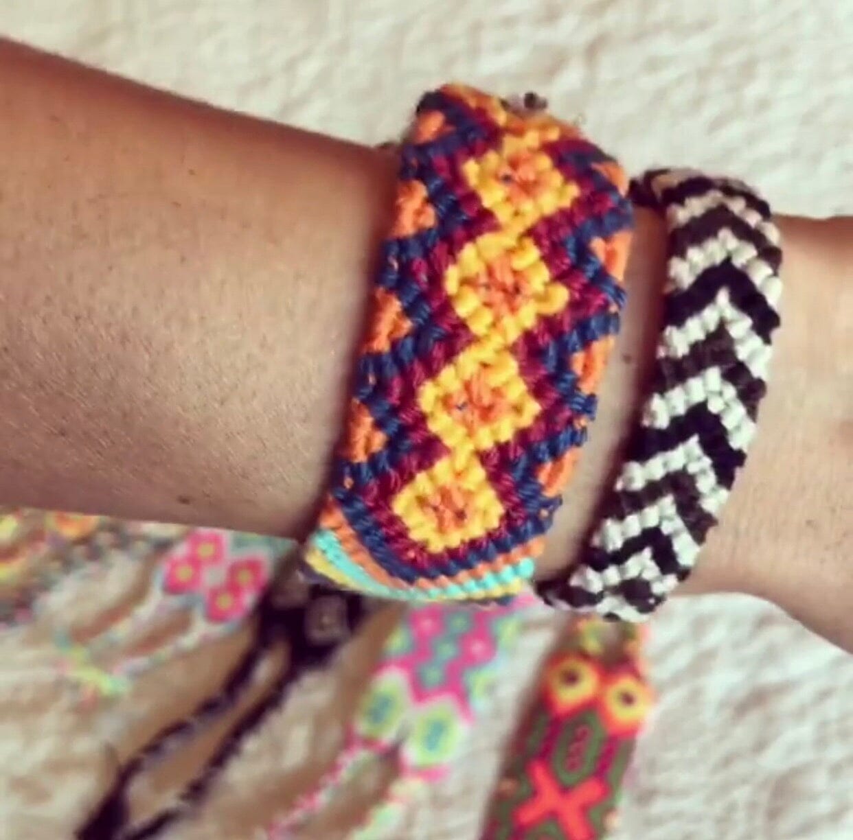 Colorful Friendship Bracelets - Colorful 4U - Handwoven Bracelets