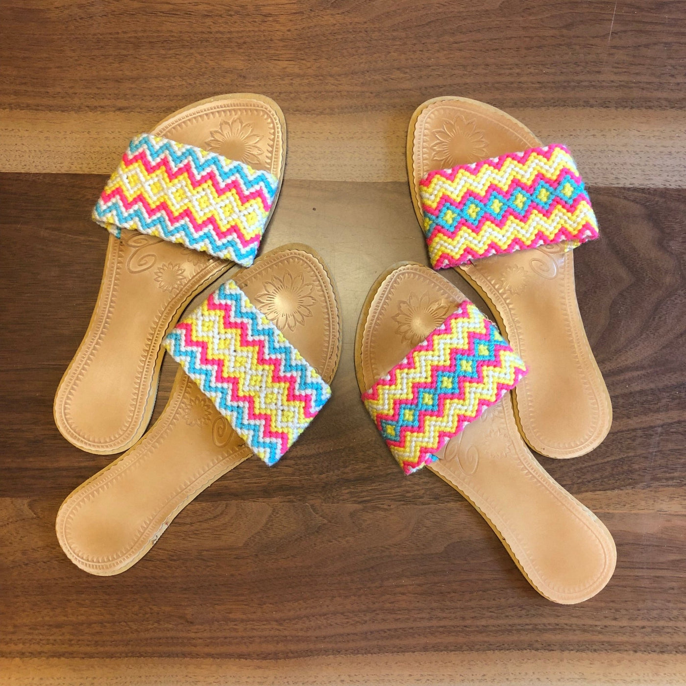 Colorful Handwoven Sandals - Wayuu Slide Sandals - Colorful 4U - Summer Sandals